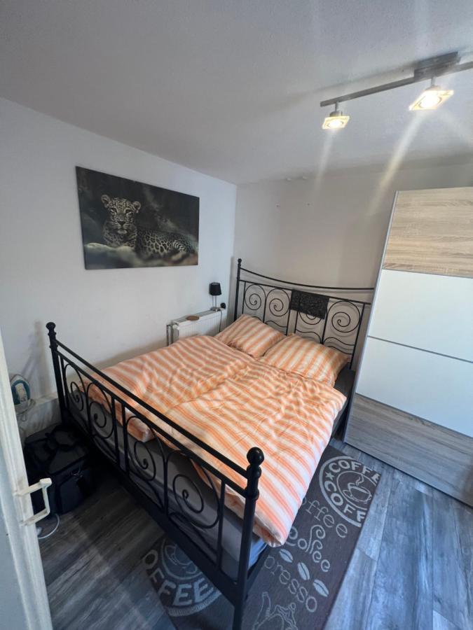 Gaestehaus Linden -Zweibettzimmer Esterno foto